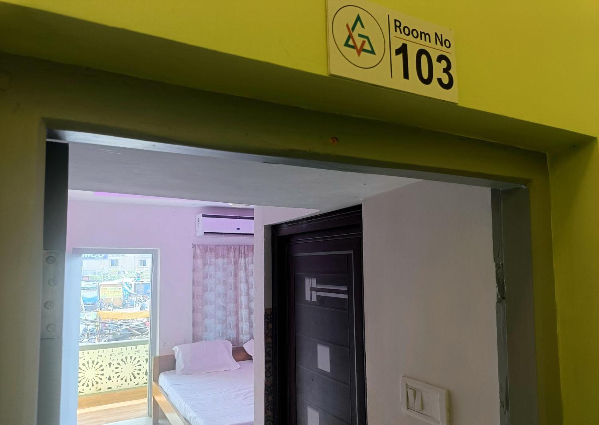 Hotel Grand View 푸리 외부 사진